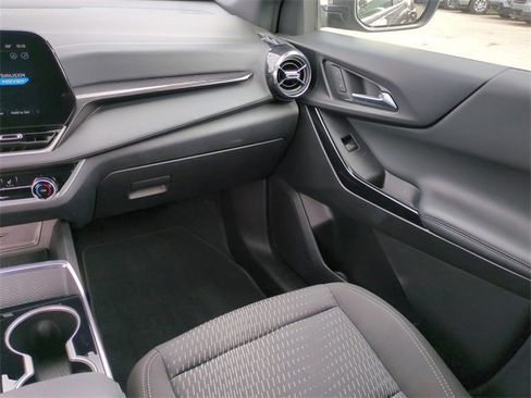 Certified 2025 Chevrolet Equinox LT image 18