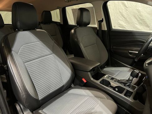 Used 2018 Ford Escape SE w/ SE Sport Appearance Package AWD/4WD image 37