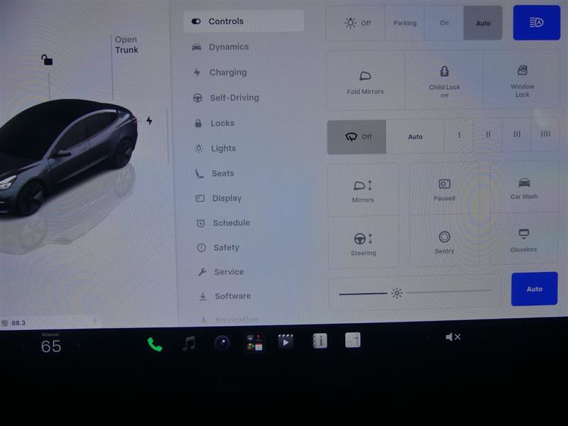 Used 2023 Tesla Model 3 Standard Range RWD image 12
