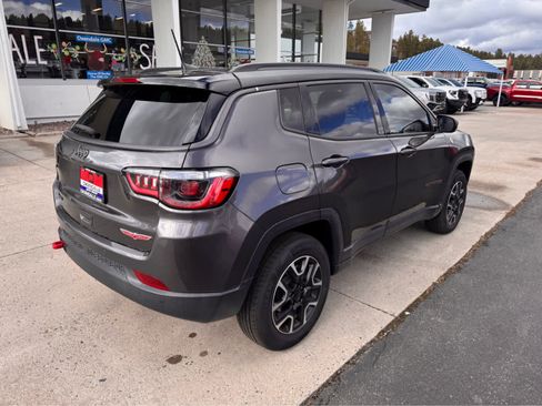 Used 2021 Jeep Compass Trailhawk image 5