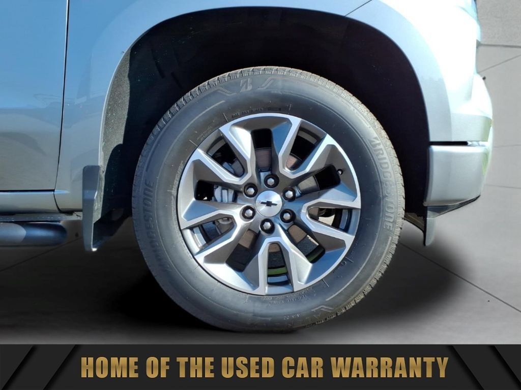Used 2024 Chevrolet Silverado 1500 RST w/ Convenience Package II AWD/4WD image 11