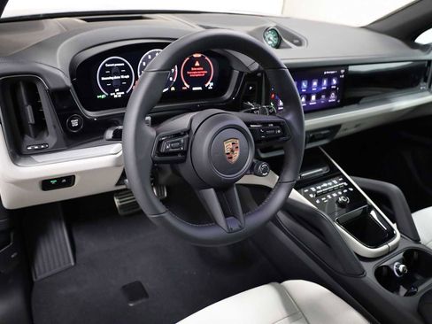 New 2026 Porsche Cayenne S AWD/4WD image 4