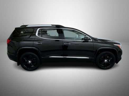 Used 2017 GMC Acadia Denali w/ Technology Package image 4
