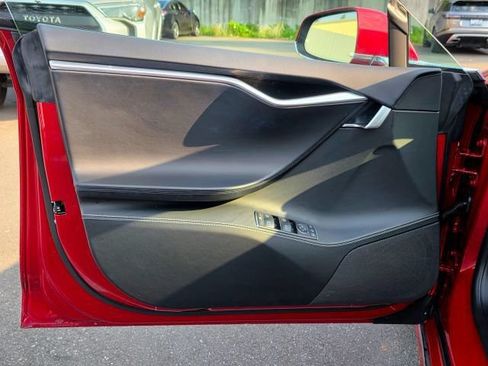 Used 2017 Tesla Model S 60 RWD image 30