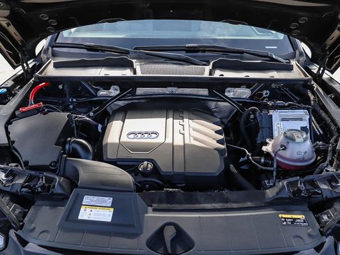 Used 2023 Audi Q5 2.0T Premium w/ Convenience Package image 40