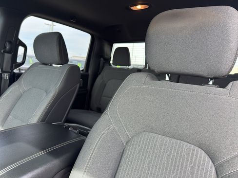 Used 2019 RAM 1500 Big Horn image 29