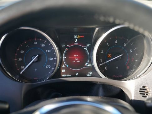 Used 2017 Jaguar F-PACE R-Sport image 49