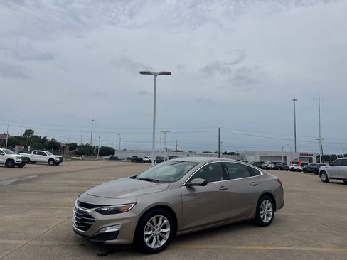 Used 2025 Chevrolet Malibu LT FWD image 10