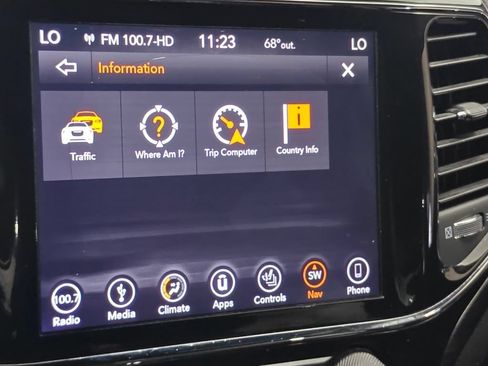 Used 2019 Jeep Grand Cherokee Altitude AWD/4WD image 34
