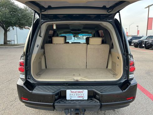 Used 2012 Nissan Armada Platinum image 12