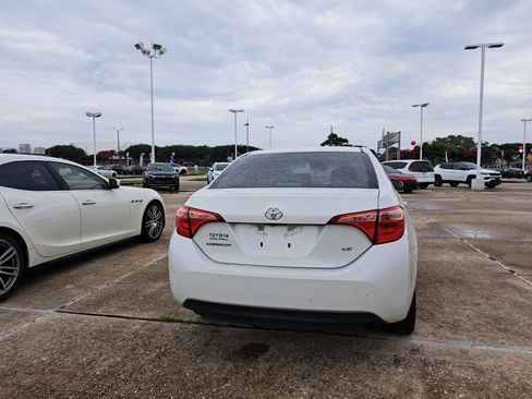 Used 2018 Toyota Corolla LE FWD image 6