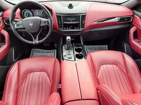 Certified 2022 Maserati Levante GT image 15