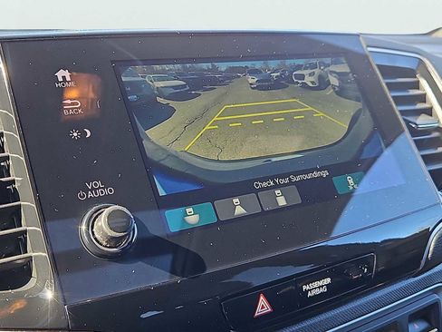 Certified 2024 Honda Passport TrailSport image 16