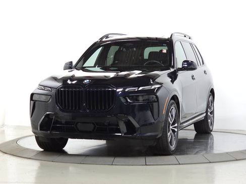 Used 2026 BMW X7 xDrive40i AWD/4WD image 3