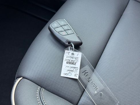 New 2026 GMC Yukon Elevation image 35