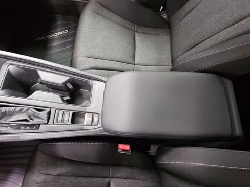 Used 2025 Honda Accord SE image 19