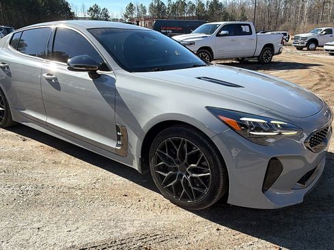 Used 2022 Kia Stinger GT-Line image 5