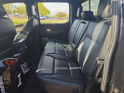 Used 2022 Ford F150 Lariat w/ Equipment Group 502A High image 14