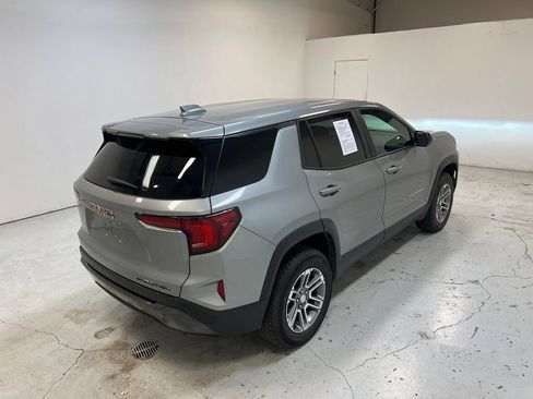Used 2025 GMC Terrain Elevation FWD image 3
