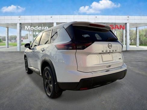New 2026 Nissan Rogue SV AWD/4WD image 3