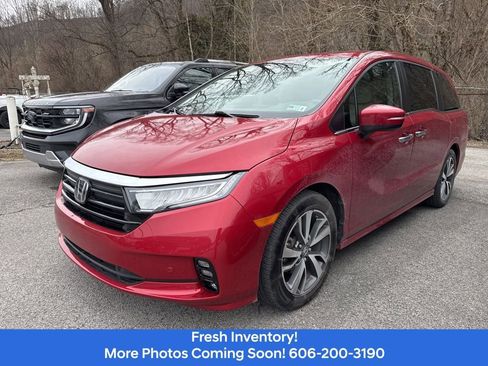 Used 2023 Honda Odyssey Touring image 10