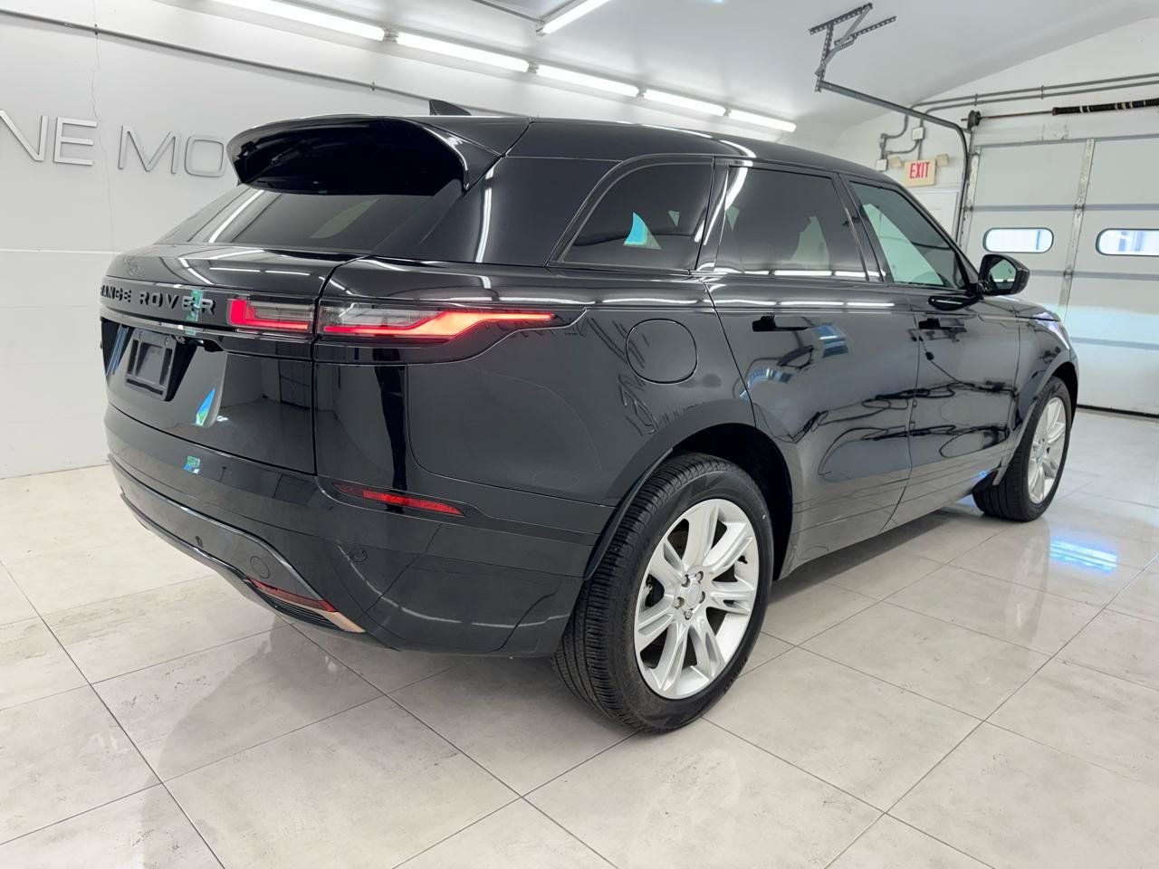 Used 2024 Land Rover Range Rover Velar Dynamic SE AWD/4WD image 5