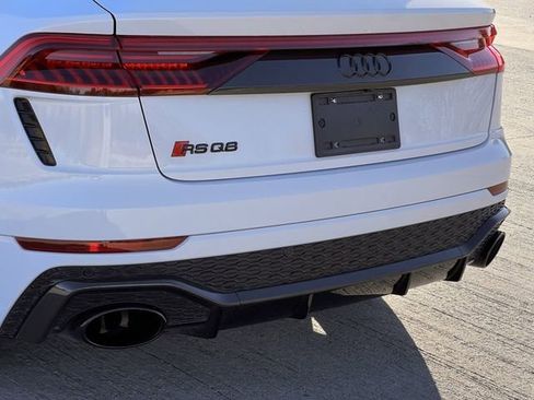 Used 2023 Audi RS Q8 image 6