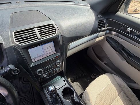 Used 2019 Ford Explorer XLT w/ Equipment Group 201A image 18