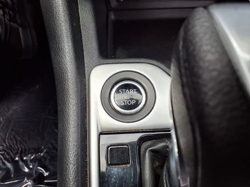 Used 2024 Nissan Sentra SV FWD image 10