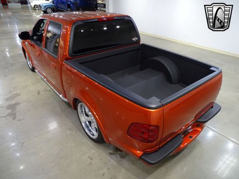 Used 2003 Ford F150 Harley-Davidson image 4