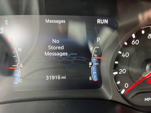 Used 2025 Jeep Compass Trailhawk AWD/4WD image 12