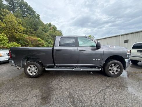 Used 2026 RAM 2500 Big Horn AWD/4WD image 6