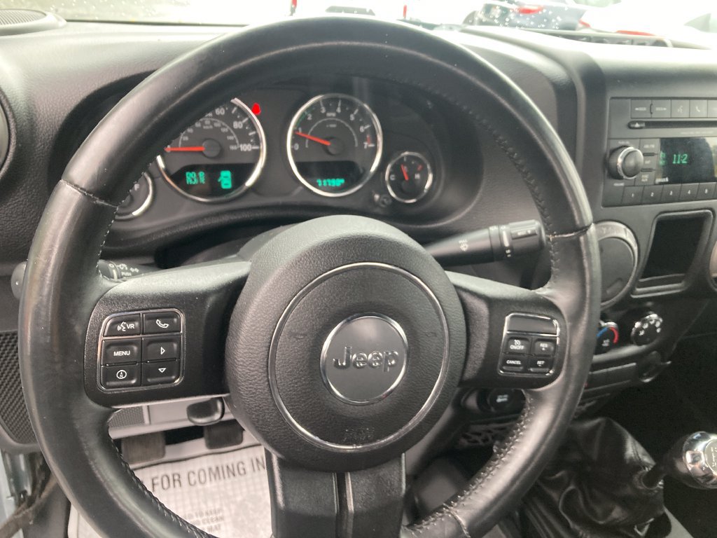 Used 2015 Jeep Wrangler Unlimited Sport w/ Connectivity Group AWD/4WD image 18