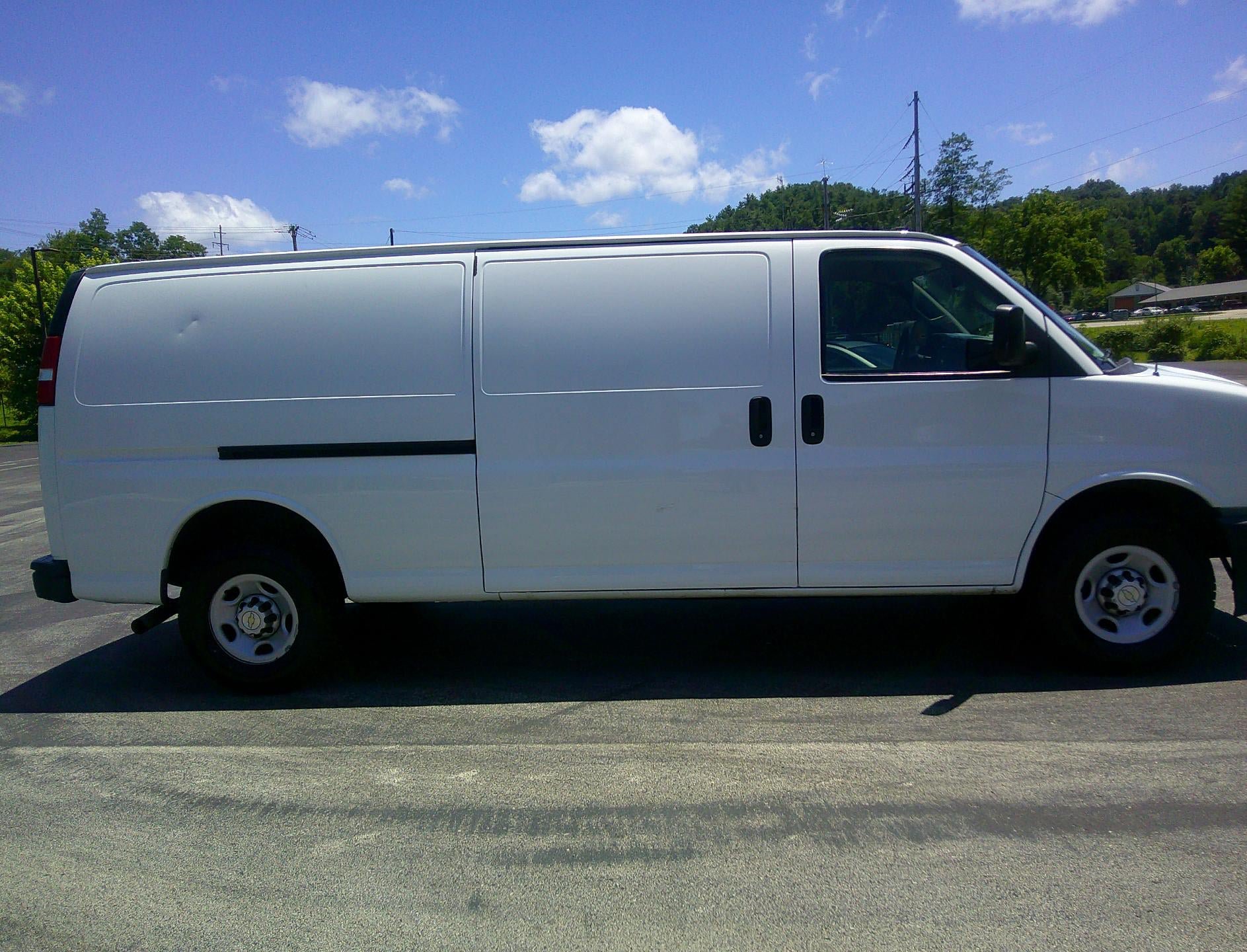 Used 2020 Chevrolet Express 2500 Extended w/ Driver Convenience Package RWD image 6