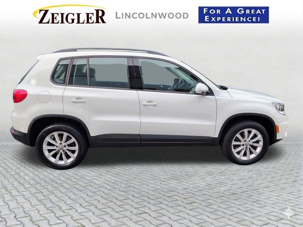 Used 2017 Volkswagen Tiguan Limited w/ Premium Package AWD/4WD image 10