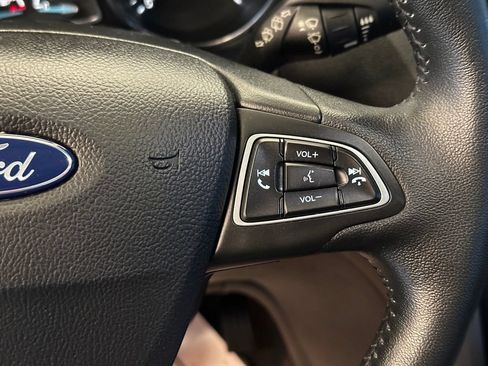 Used 2019 Ford Escape SEL FWD image 12