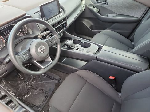 Certified 2023 Nissan Rogue S image 4