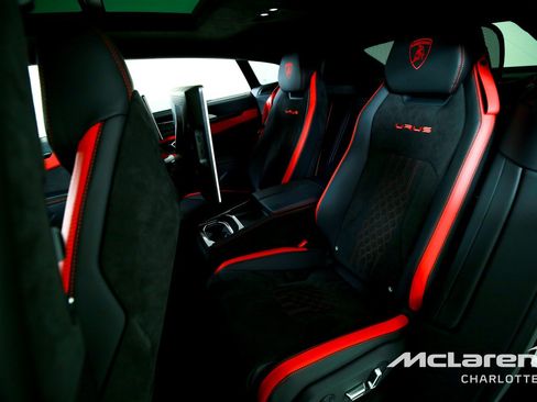 Used 2023 Lamborghini Urus S AWD/4WD image 18
