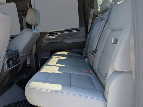 Used 2025 Chevrolet Silverado 2500 LTZ w/ Z71 Chrome Sport Edition image 15