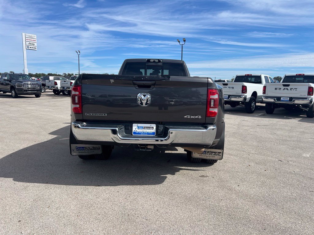 Used 2024 RAM 3500 Laramie w/ Towing Technology Group AWD/4WD image 5