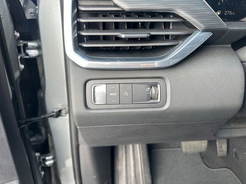 New 2025 GMC Acadia Elevation image 33