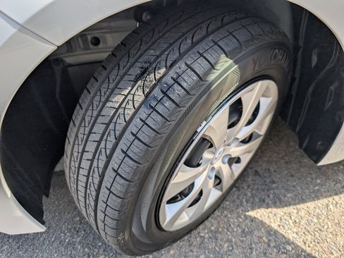 Used 2026 Toyota Corolla LE image 21