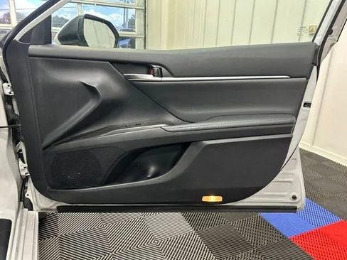 Used 2023 Toyota Camry XSE AWD/4WD image 17