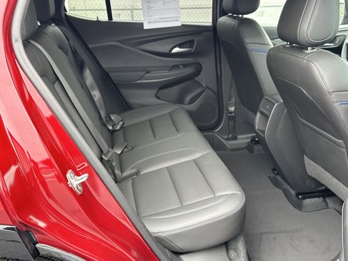 Used 2024 Buick Envista Sport Touring image 13