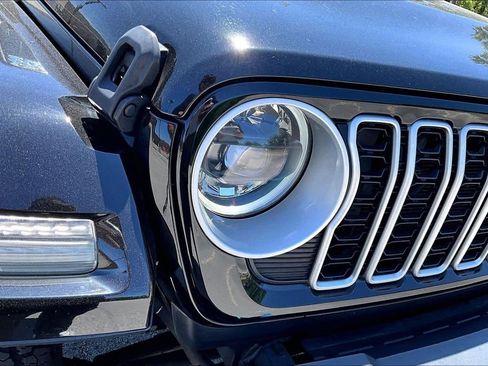 Used 2024 Jeep Wrangler Unlimited Sahara AWD/4WD image 27