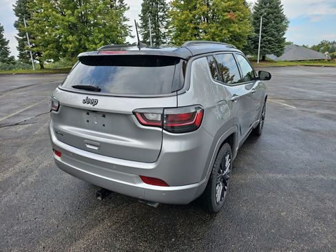 Used 2022 Jeep Compass High Altitude AWD/4WD image 6