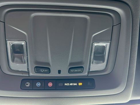 Used 2022 GMC Sierra 1500 Elevation image 29