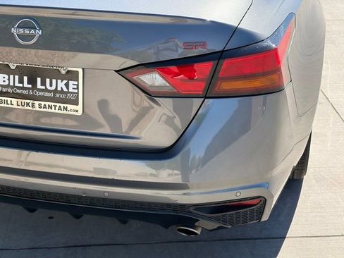 Used 2025 Nissan Altima 2.5 SR image 9