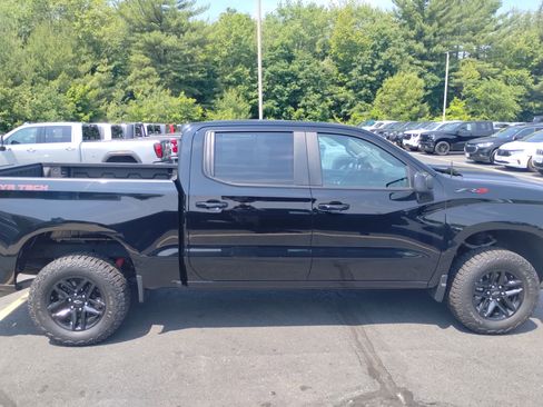 Used 2024 Chevrolet Silverado 1500 LT Trail Boss image 2