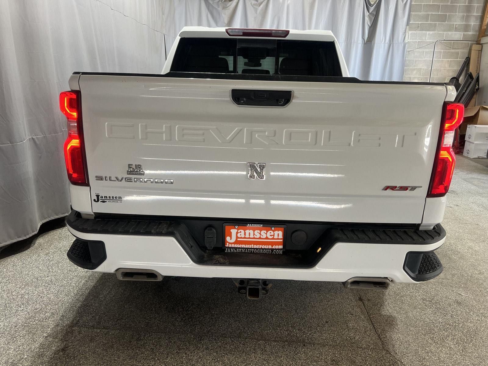 Used 2023 Chevrolet Silverado 1500 RST AWD/4WD image 7